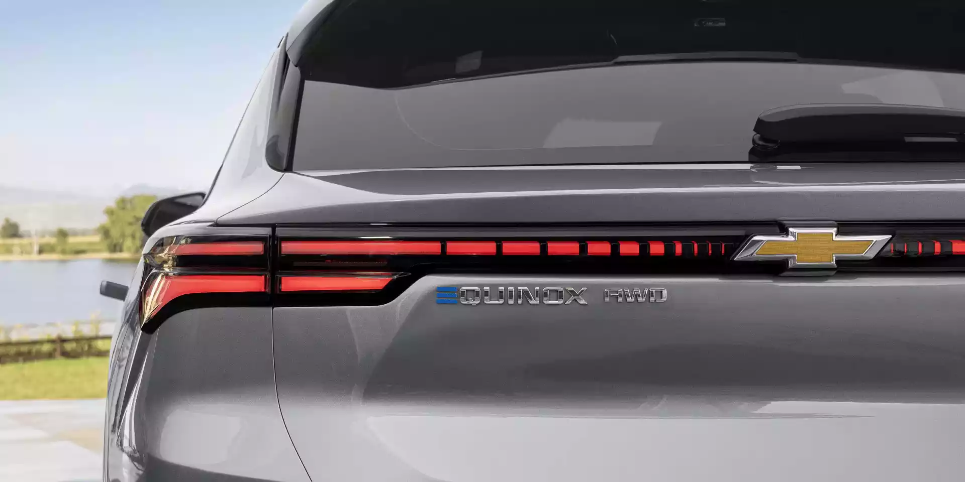 Chevrolet Equinox EV ângulo 3