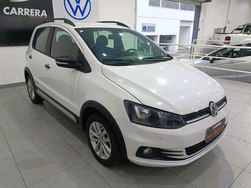 Volkswagen Fox 1.0 MPI TRACK 12V 4P MANUAL