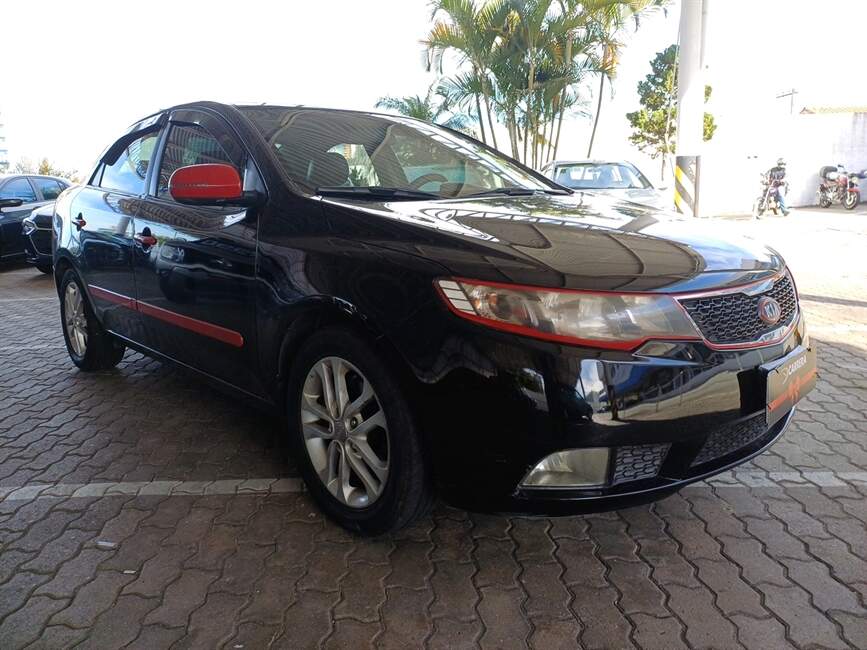 Kia Cerato 1.6 EX3 SEDAN 16V 4P AUTOMATICO