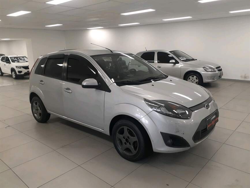 Ford Fiesta 1.6 ROCAM 8V 4P MANUAL