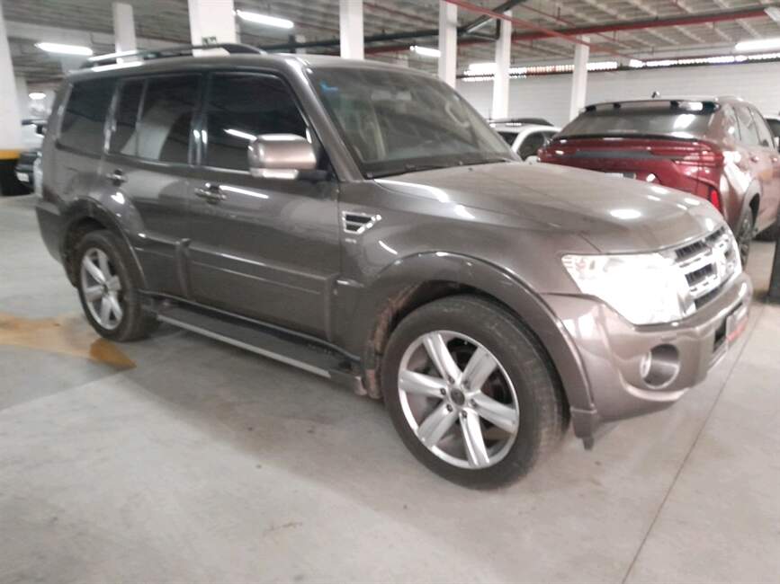 Mitsubishi PAJERO FULL 3.2 HPE 4X4 16V TURBO INTERCOOLER DIES