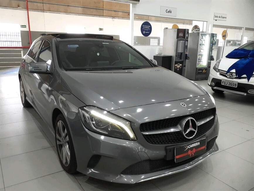 Mercedes-Benz A 200 1.6 CGI FLEX 7G-DCT