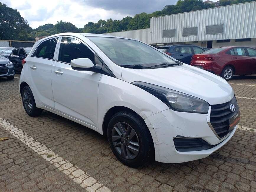 Hyundai HB20 1.0 COMFORT PLUS 12V 4P MANUAL
