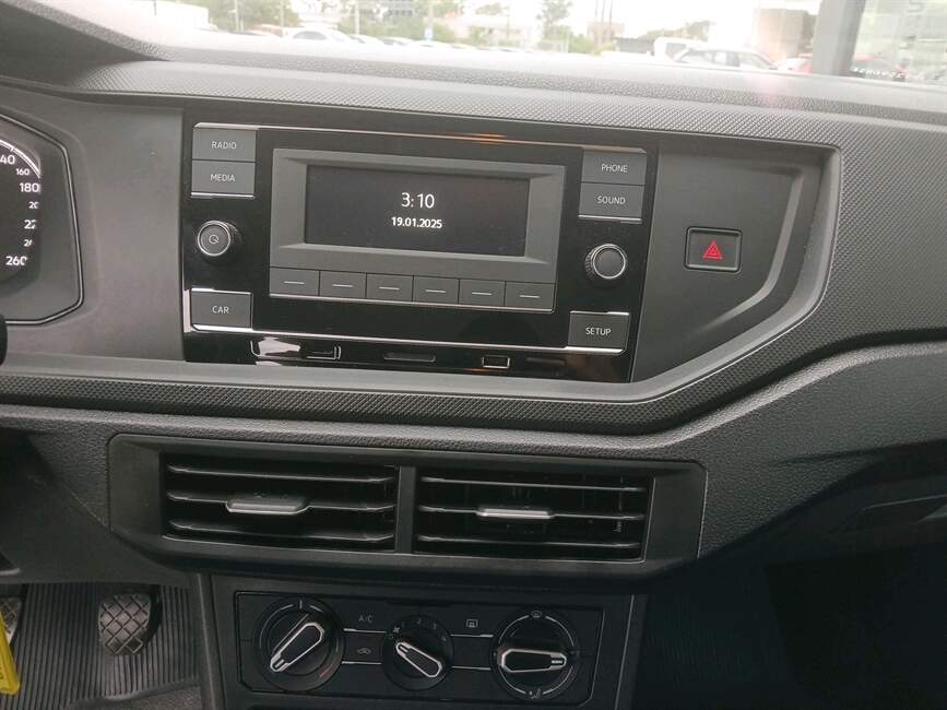 Volkswagen Polo 1.0 MPI TRACK MANUAL