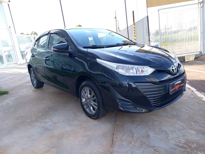 Toyota Yaris 1.5 16V SEDAN XL PLUS CONNECT MULTIDRIV