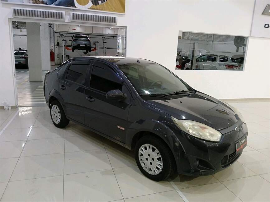 Ford Fiesta 1.6 MPI CLASS SEDAN 8V 4P MANUAL