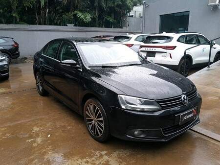 Volkswagen Jetta 2.0 TSI HIGHLINE 200CV 4P TIPTRONIC