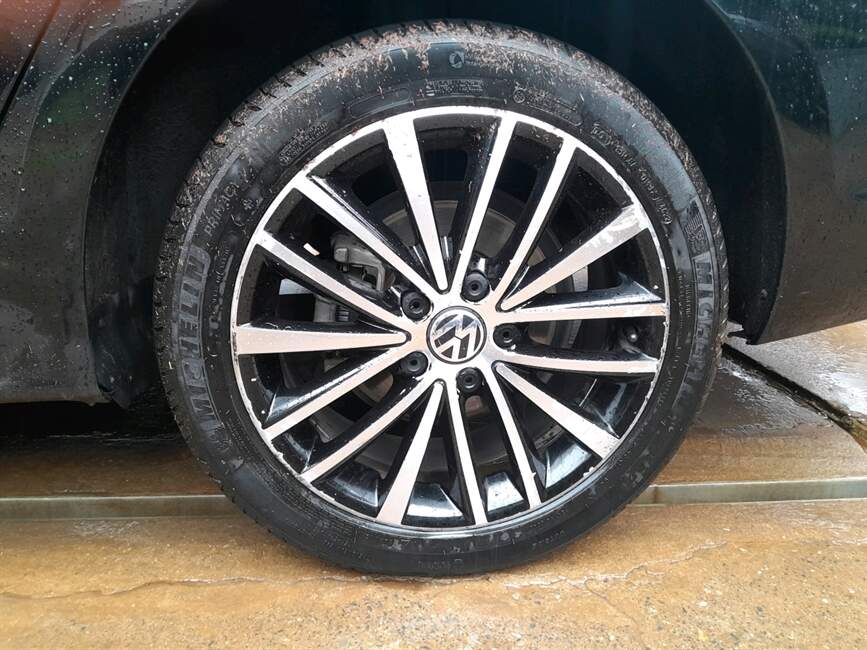 Volkswagen Jetta 2.0 TSI HIGHLINE 200CV 4P TIPTRONIC