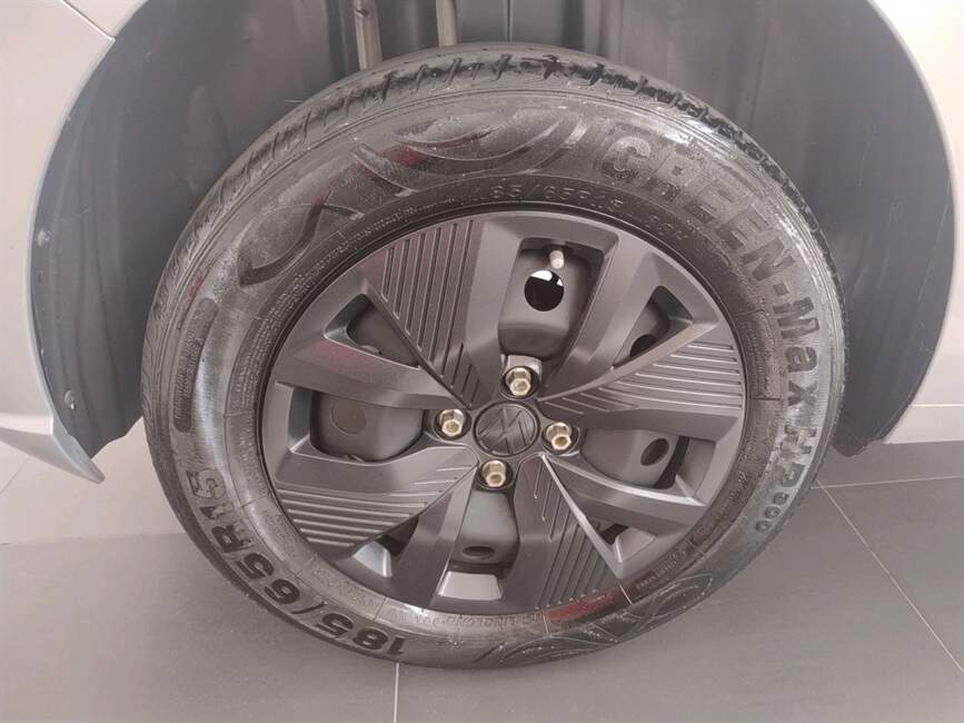 Volkswagen Polo 1.0 MPI TRACK MANUAL