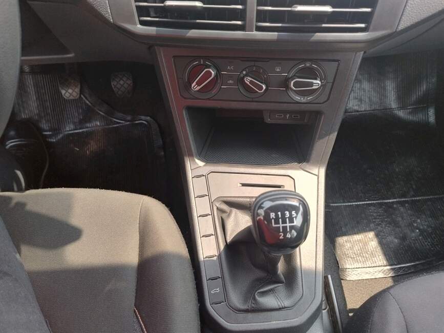 Volkswagen Polo 1.0 MPI TRACK MANUAL