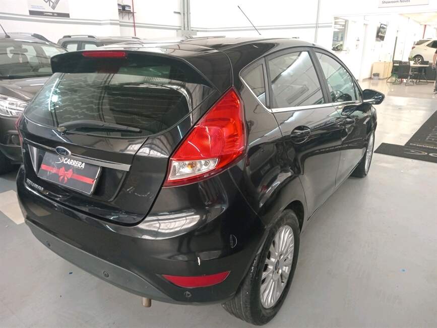 Ford Fiesta 1.6 TITANIUM HATCH 16V 4P POWERSHIFT