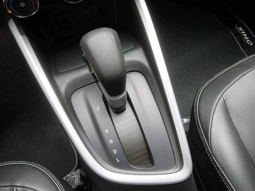 Chevrolet Onix 1.0 TURBO PLUS LT AUTOMÁTICO