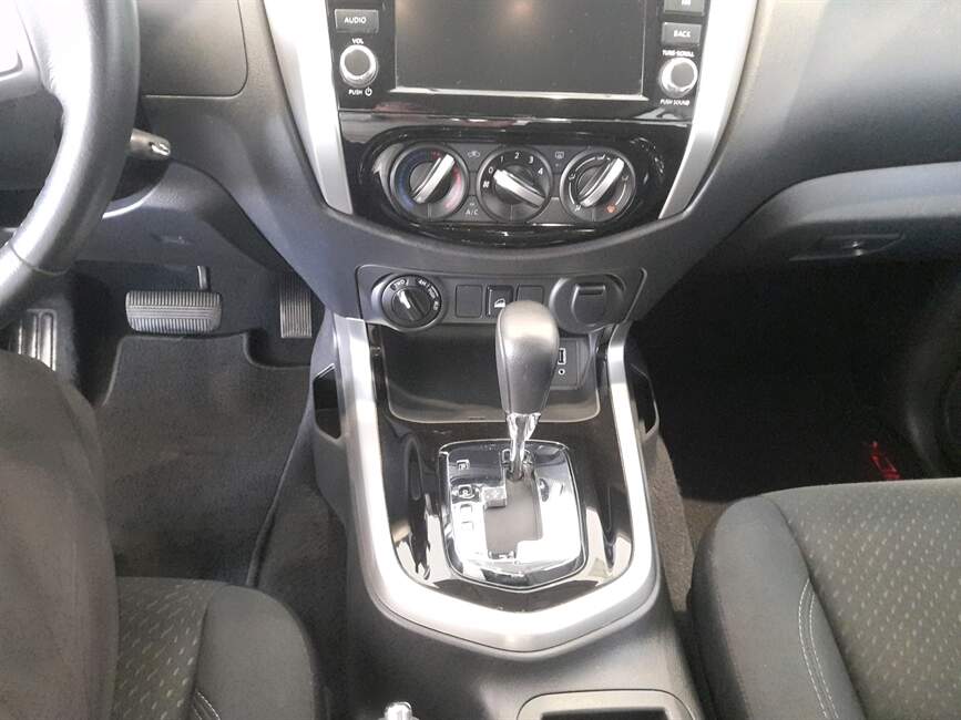 Nissan Frontier 2.3 16V TURBO ATTACK CD 4X4 AUTOMÁ