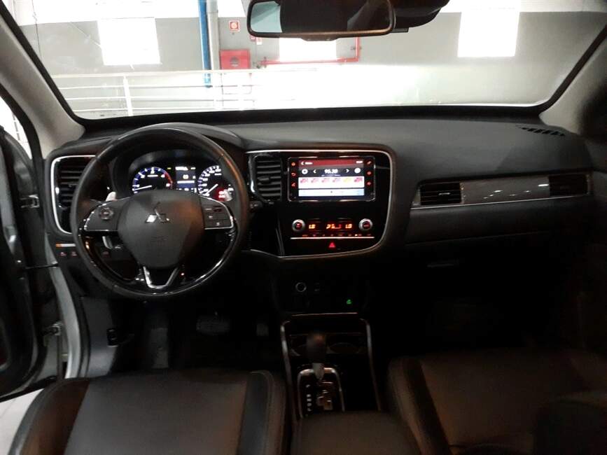 Mitsubishi Outlander 2.2 MIVEC DI-D HPE-S AWD AUTOMATI