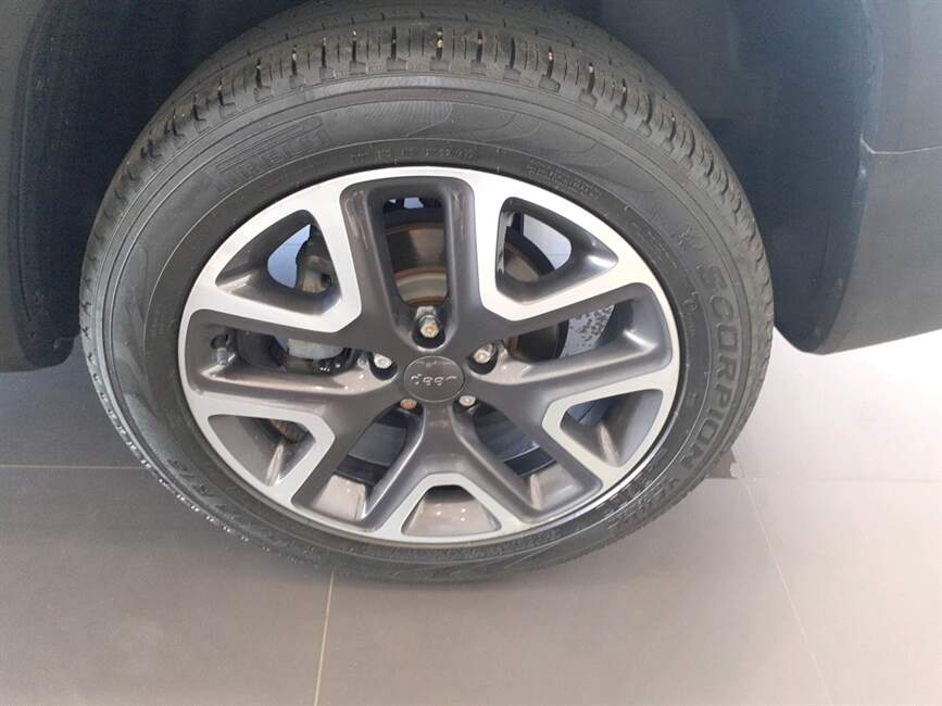 Jeep Renegade 1.8 16V LONGITUDE 4P AUTOMÁTICO