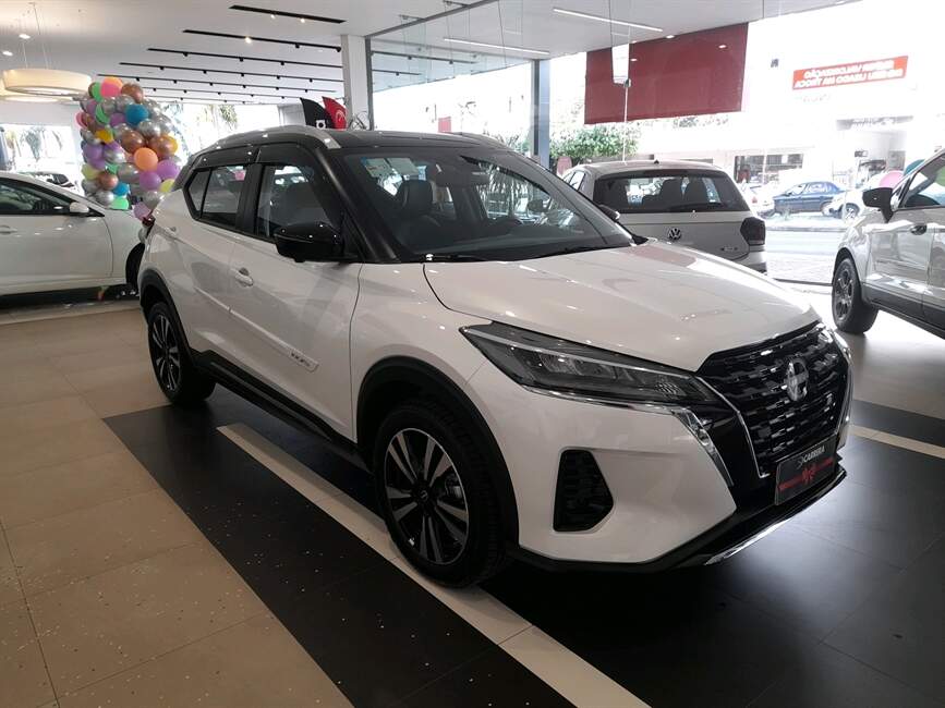 Nissan Kicks 1.6 EXCLUSIVE CVT P. TECH
