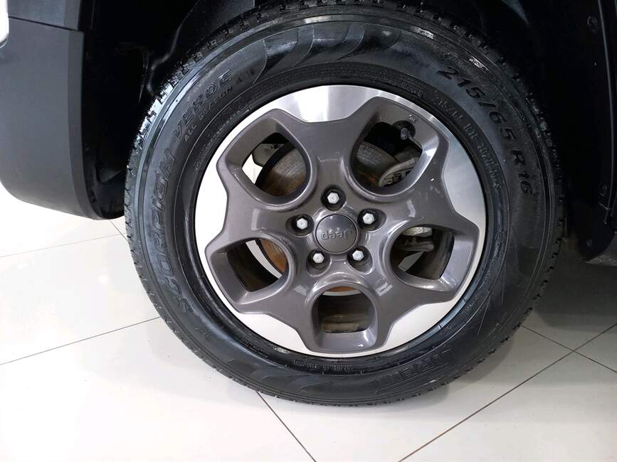 Jeep Renegade 1.8 16V 4P AUTOMÁTICO
