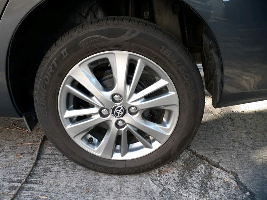 Toyota Yaris 1.5 16V SEDAN XL PLUS TECH MULTIDRIVE
