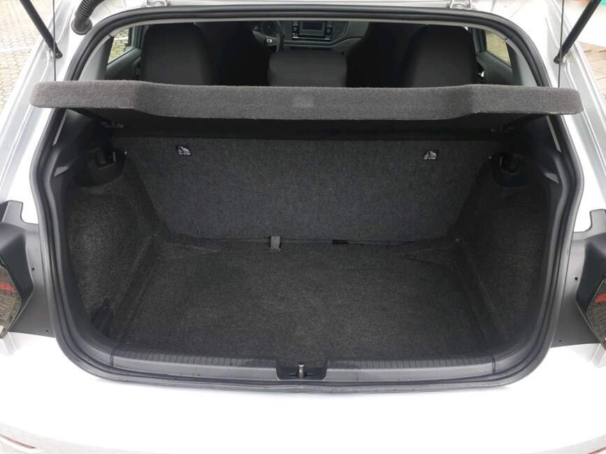 Volkswagen Polo 1.0 MPI TRACK MANUAL