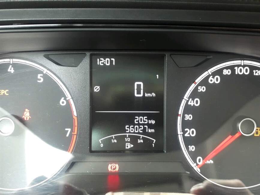 Volkswagen Polo 1.0 MPI TRACK MANUAL