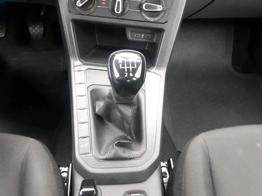Volkswagen Polo 1.0 MPI TRACK MANUAL