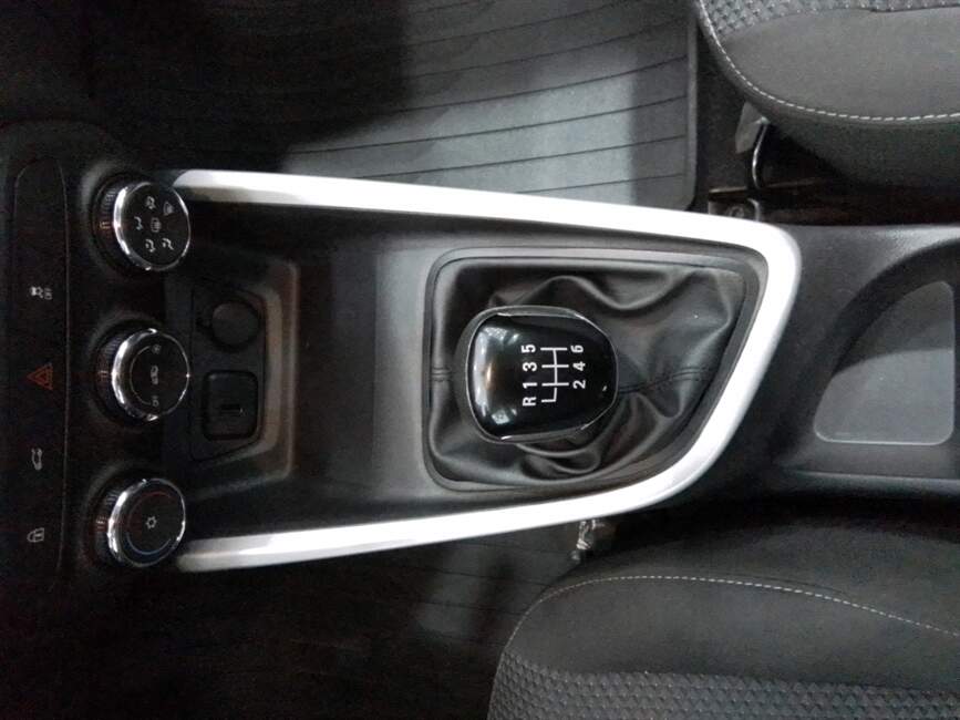 Chevrolet Onix 1.0 LT MANUAL