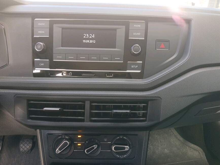Volkswagen Polo 1.0 MPI TRACK MANUAL