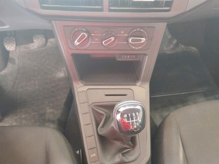 Volkswagen Polo 1.0 MPI TRACK MANUAL