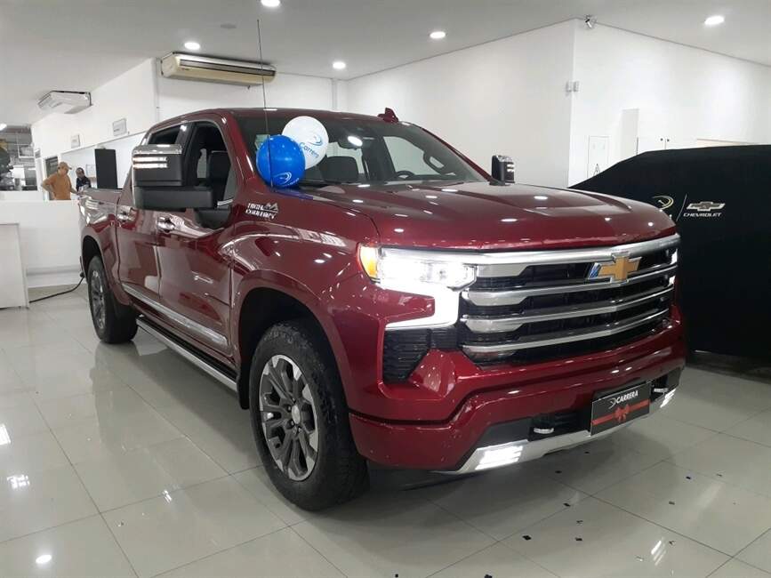 Chevrolet Silverado HIGH COUNTRY 5.3L 4X4