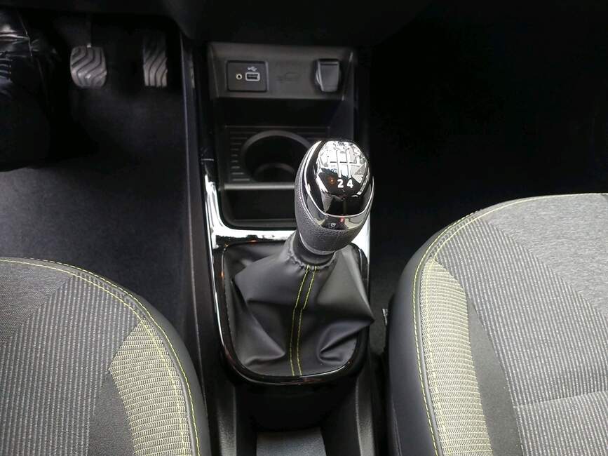 Renault Kwid 1.0 12V SCE OUTSIDER MANUAL