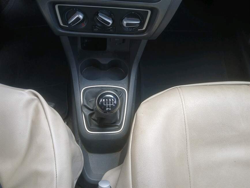 Volkswagen Fox 1.0 MPI COMFORTLINE 12V 4P MANUAL