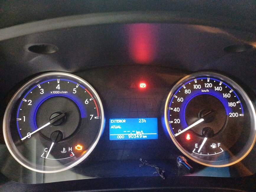 Toyota Hilux 2.7 SR 4X2 CD 16V 4P MANUAL