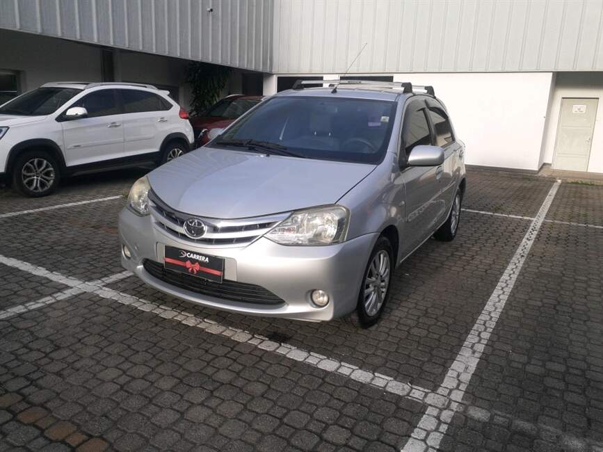 Toyota Etios 1.5 XLS 16V 4P MANUAL