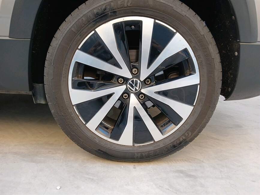 Volkswagen Taos 1.4 250 TSI TOTAL HIGHLINE AUTOMÁTICO
