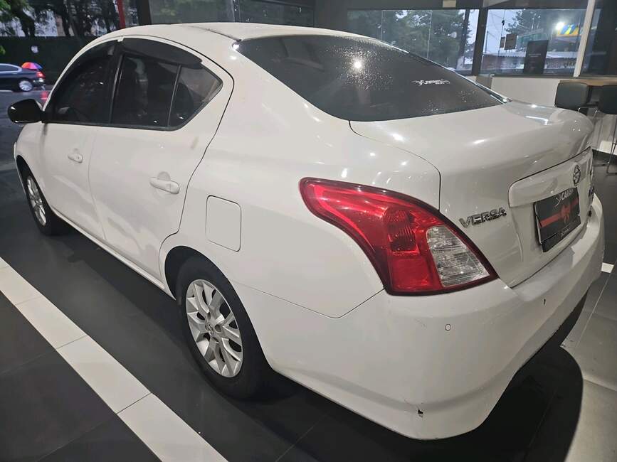 Nissan Versa 1.6 16V START SV 4P XTRONIC
