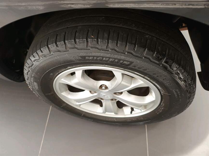 Hyundai Tucson 2.0 MPFI GLS 16V 143CV 2WD 4P AUTOMATI