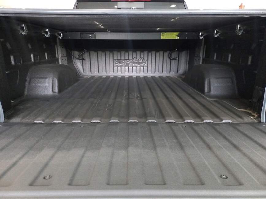Chevrolet Silverado HIGH COUNTRY 5.3L 4X4