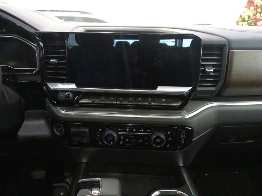 Chevrolet Silverado HIGH COUNTRY 5.3L 4X4