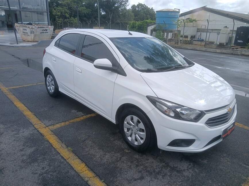 Chevrolet Onix 1.0 MPFI LT 8V 4P MANUAL