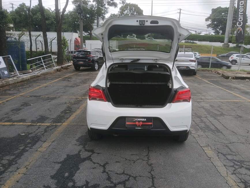 Chevrolet Onix 1.0 MPFI LT 8V 4P MANUAL