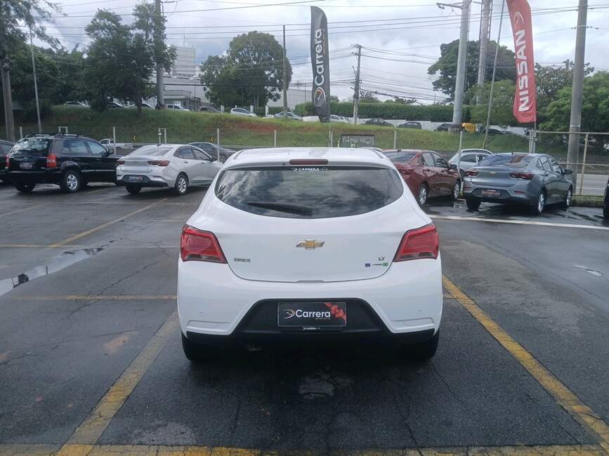 Chevrolet Onix 1.0 MPFI LT 8V 4P MANUAL