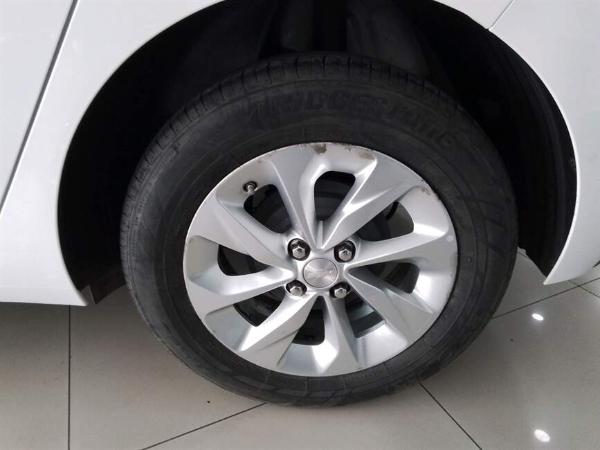 Chevrolet Onix 1.0 TURBO LTZ AUTOMÁTICO