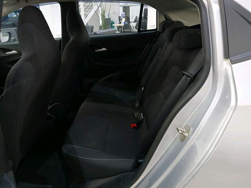 Chevrolet Onix 1.0 LT MANUAL