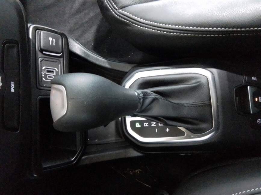 Jeep Renegade 1.3 T270 TURBO SPORT AT6