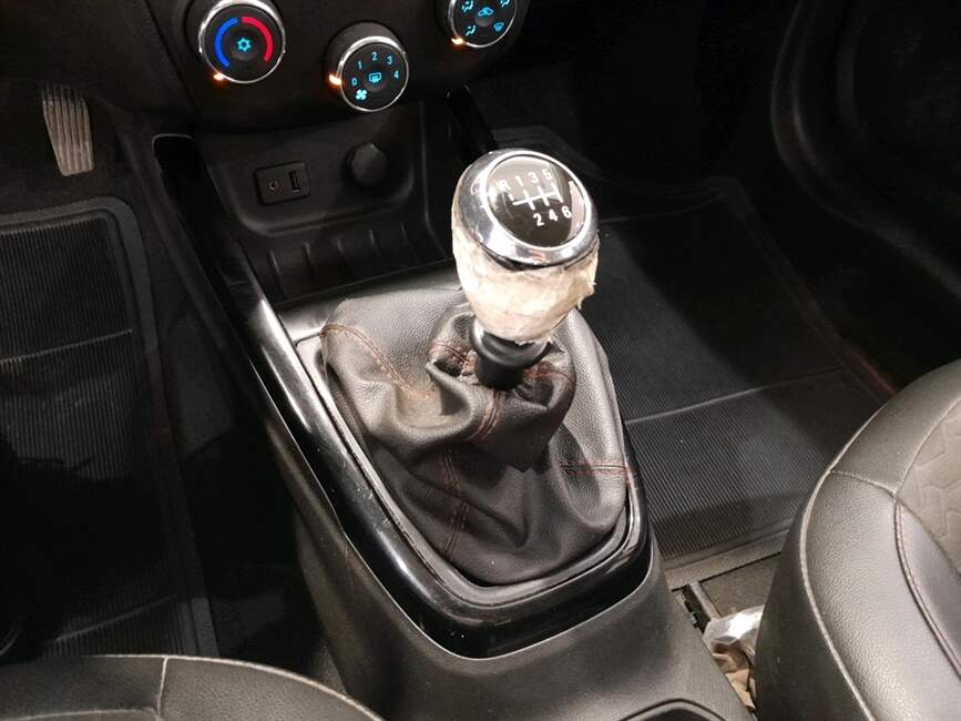 Chevrolet Onix 1.4 MPFI EFFECT 8V FLEX 4P MANUAL