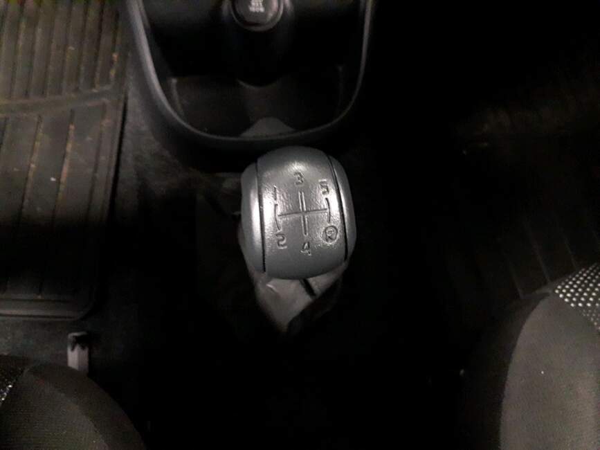 Fiat Mobi 1.0 EVO EASY MANUAL