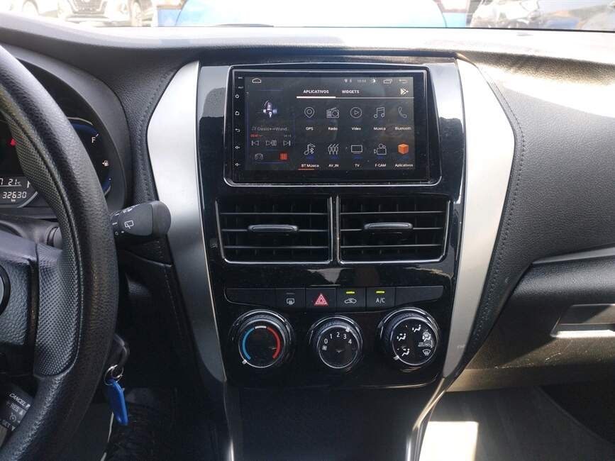 Toyota Yaris 1.3 16V XL LIVE MULTIDRIVE