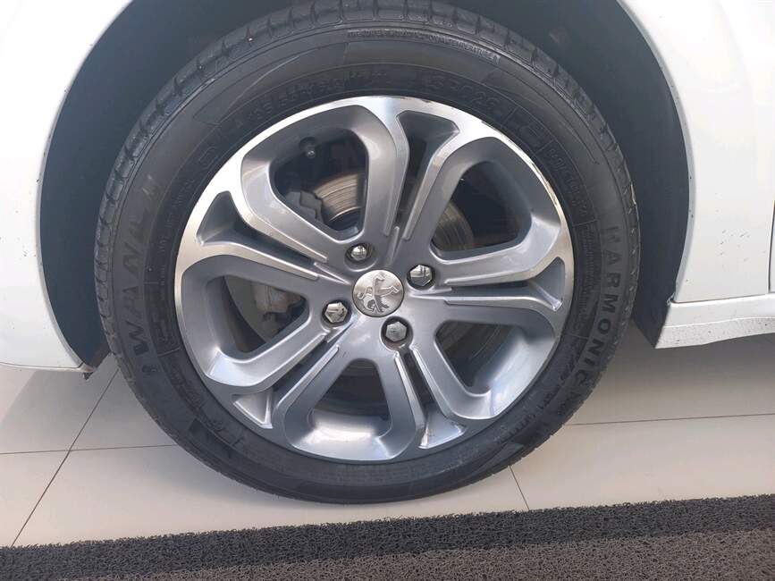 Peugeot 208 1.6 GRIFFE 16V 4P AUTOMATICO