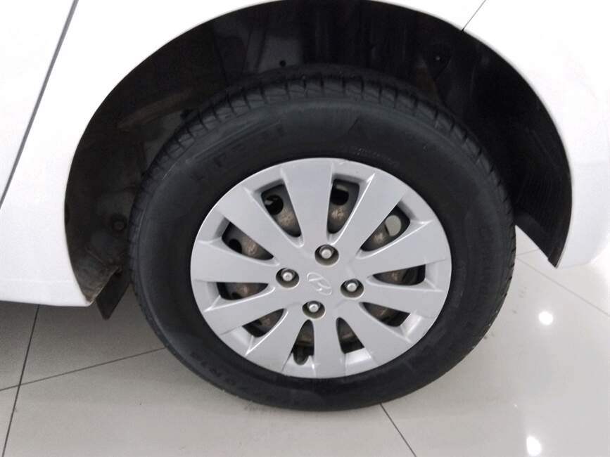 Hyundai HB20 1.0 COMFORT PLUS 12V 4P MANUAL