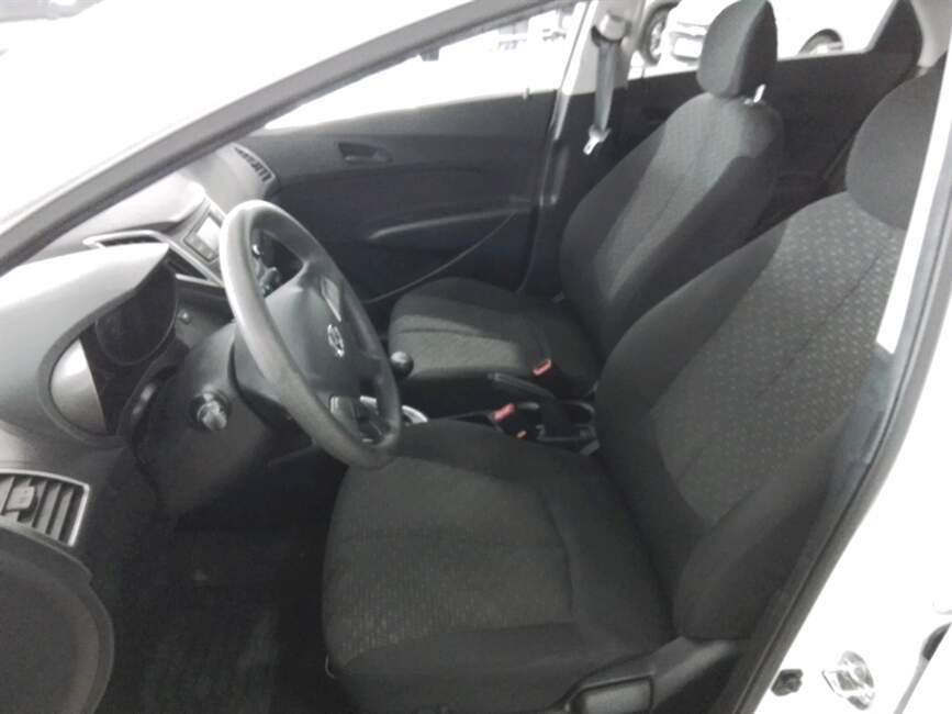 Hyundai HB20 1.0 COMFORT PLUS 12V 4P MANUAL